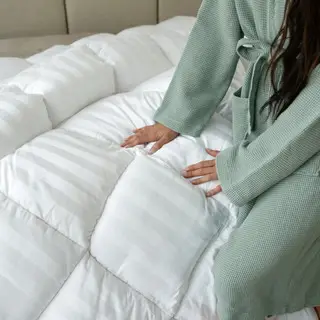 Cariloha High-Loft Bamboo Duvet Comforter 2