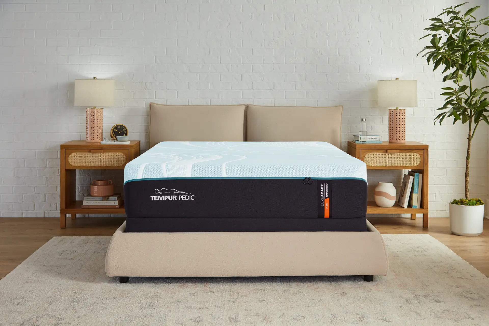 Tempur-Pedic Luxe Adapt Firm